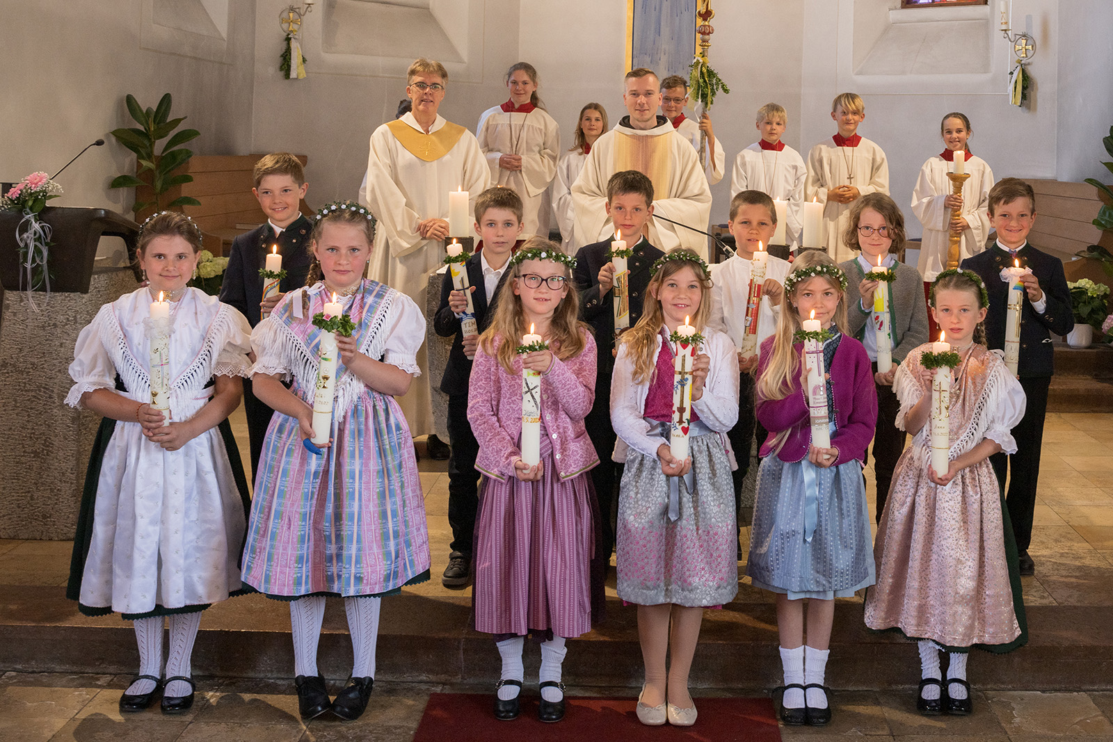 Gruppenbild der Erstkommunionkinder