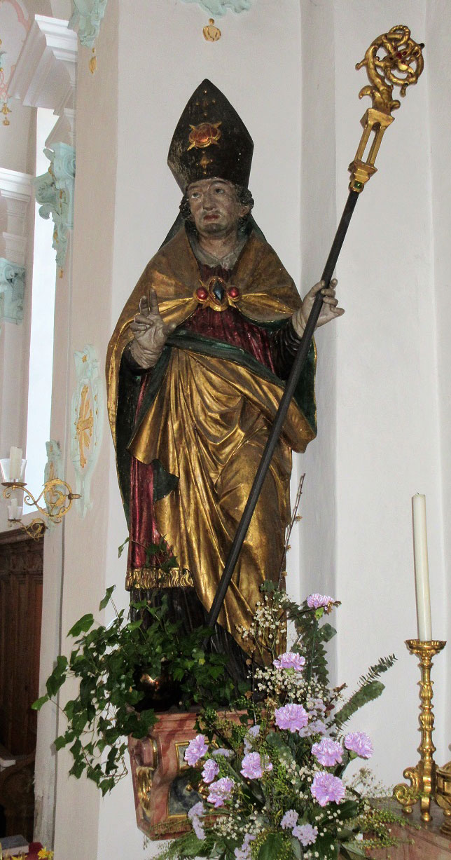 Barocke Statue des Heiligen Valentin in der Marzoller Filialkirche
