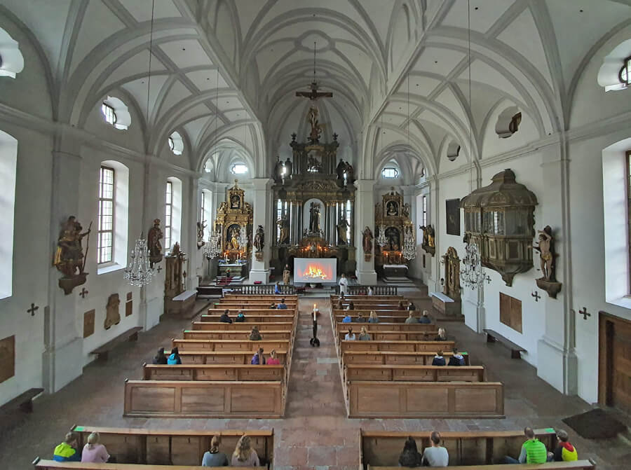 Blick in die Pfarrkirche St. Andreas