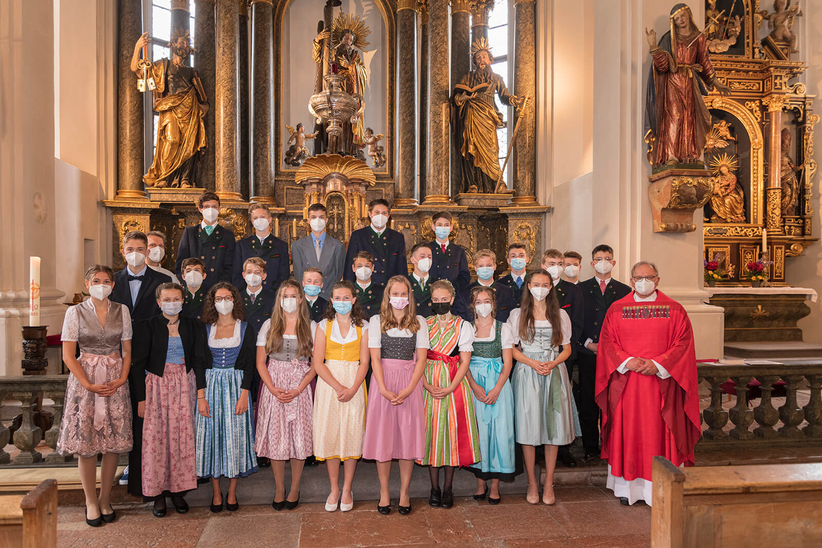 Gruppenbild der Firmlinge aus Berchtesgaden - Bild Jürgen Waßmuth