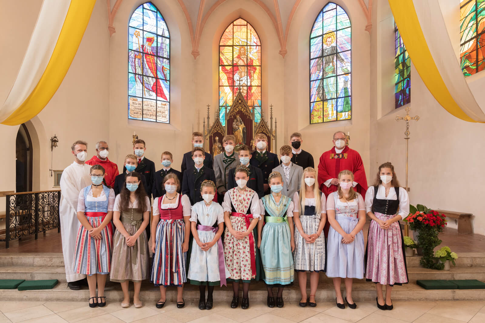 Gruppenbild der Firmlinge von der Au und aus Marktschellenberg - Bild Jürgen Waßmuth