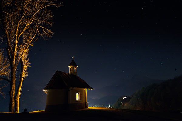 Licht und Dunkel in der Kirche