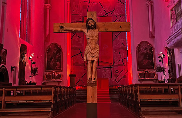 Im Kreuz ist Heil – im Kreuz ist Leben - im Kreuz ist Hoffnung