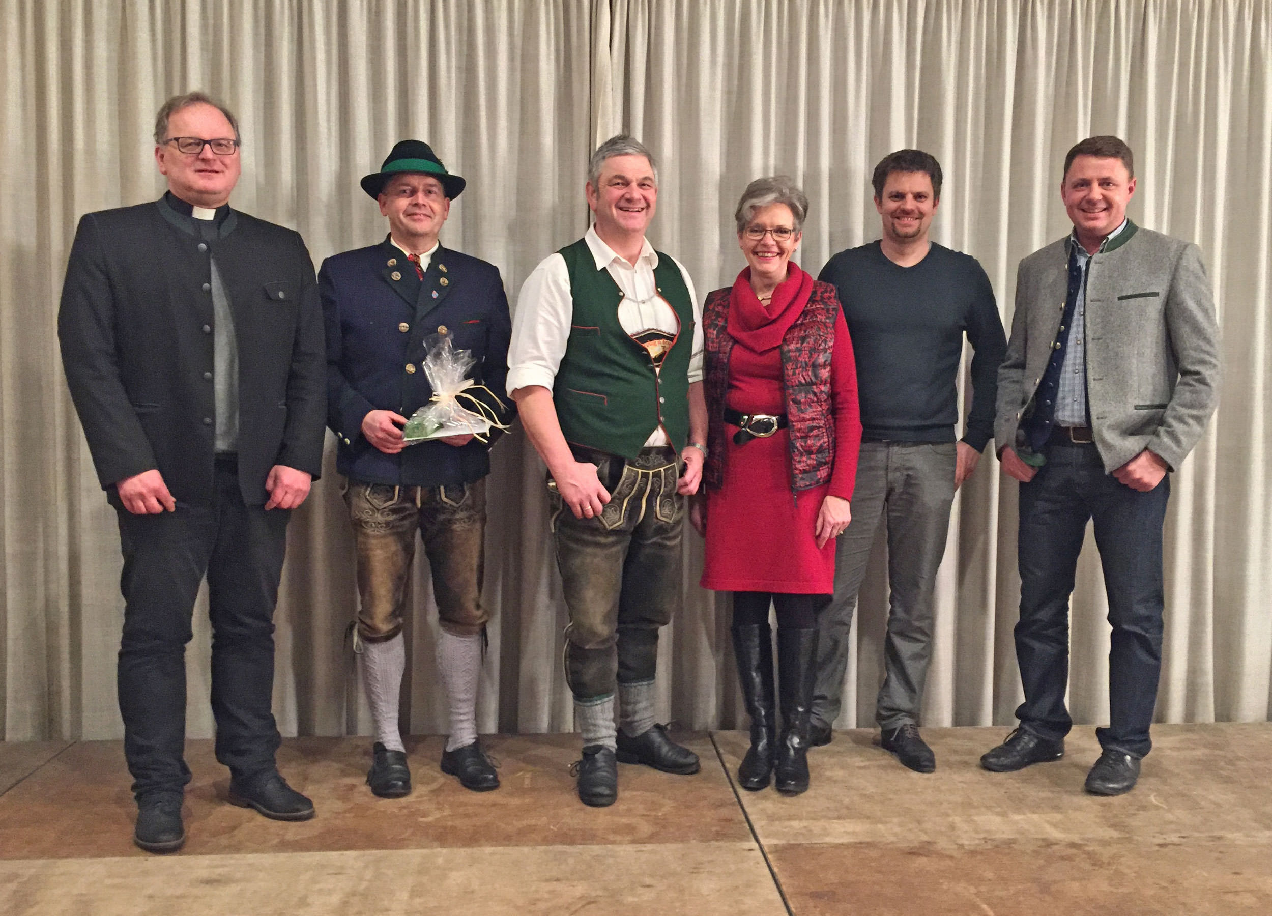 Pfarrer Thomas Frauenlob, Josef Prex (verabschiedet), Michael Rasp, Anna Elisabeth Kurz (Kirchenpflegerin), Franz Dieterich, Michael Koller (Verwaltungsleiter); nicht auf dem Bild: Josef Schaupp