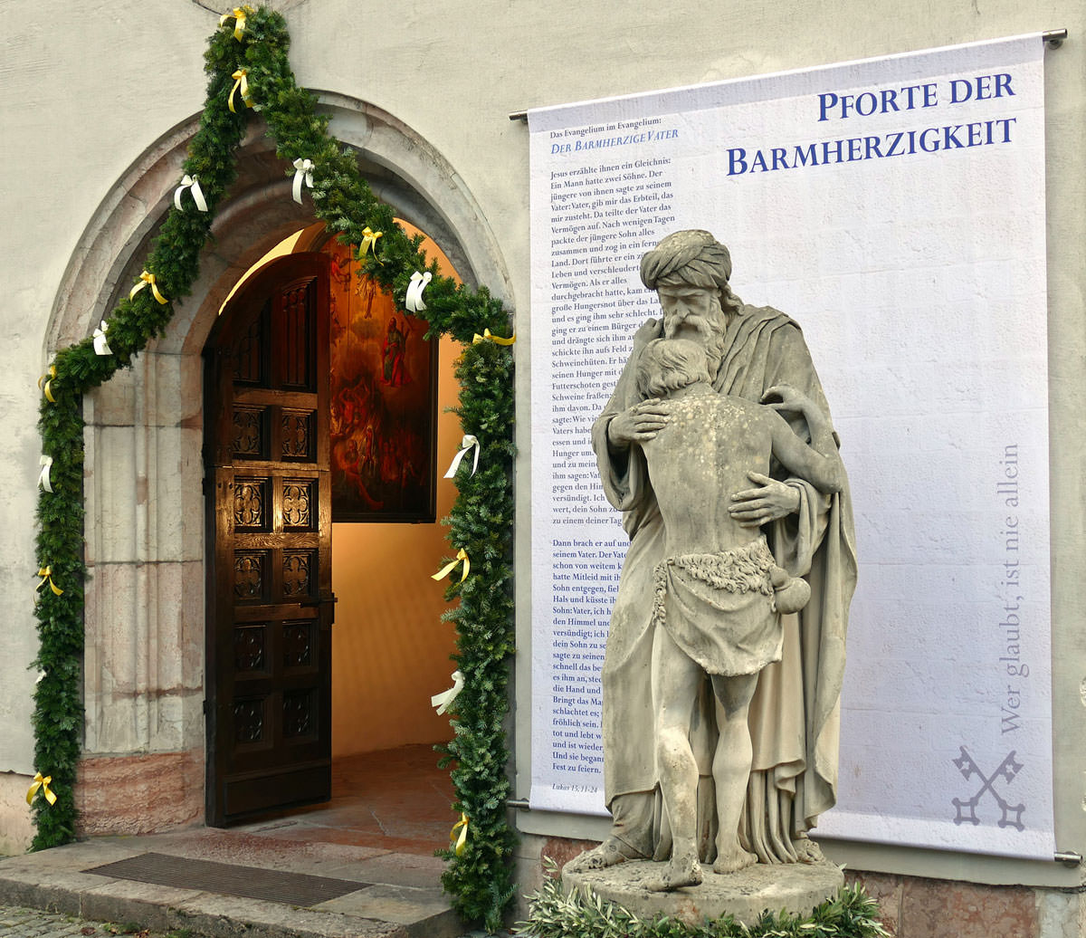 Heilige Pforte an der Stiftskirche in Berchtesgaden