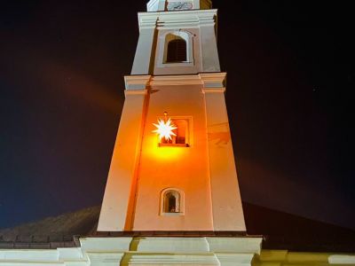 Stern an der Pfarrkirche St. Andreas Berchtesgaden